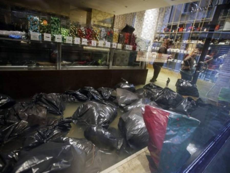 FOTOS: Así es el día a día en Venecia luego de históricas inundaciones