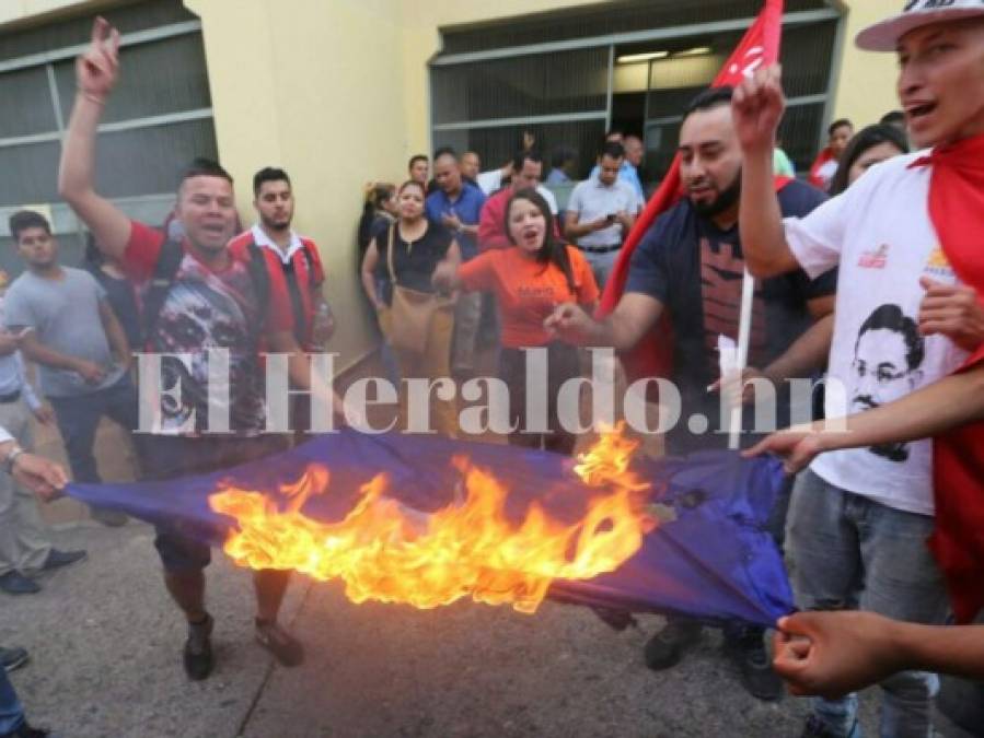 Impactantes imágenes de las marchas del Partido Nacional y Oposición