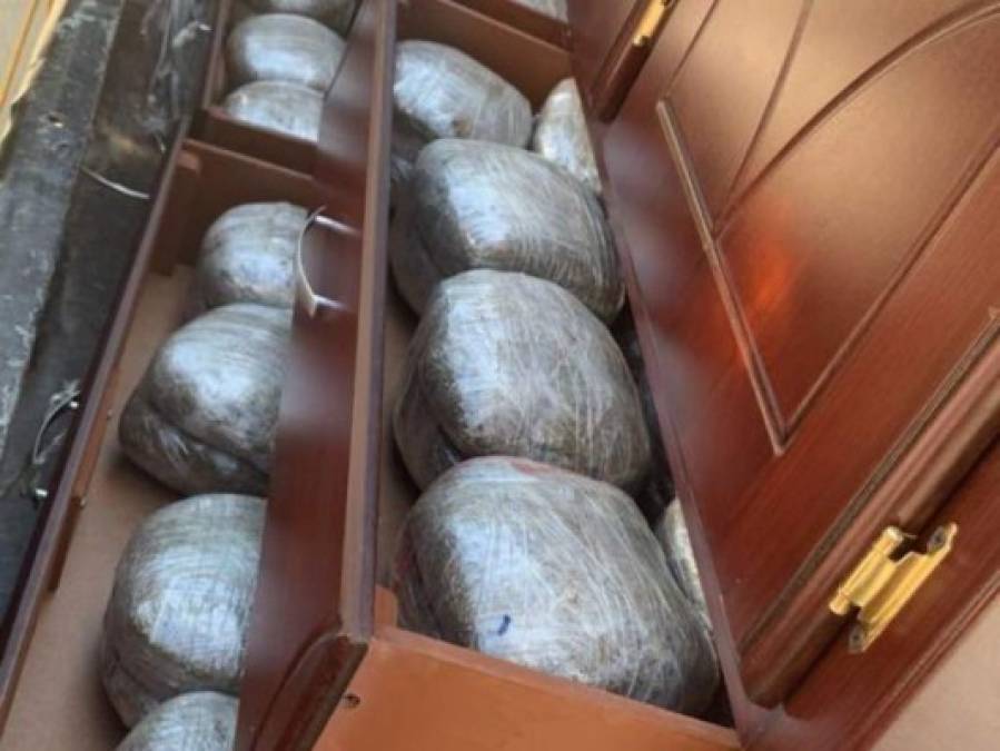 Dentro de armarios: Así eran transportados 644 paquetes de droga incautados en Yoro