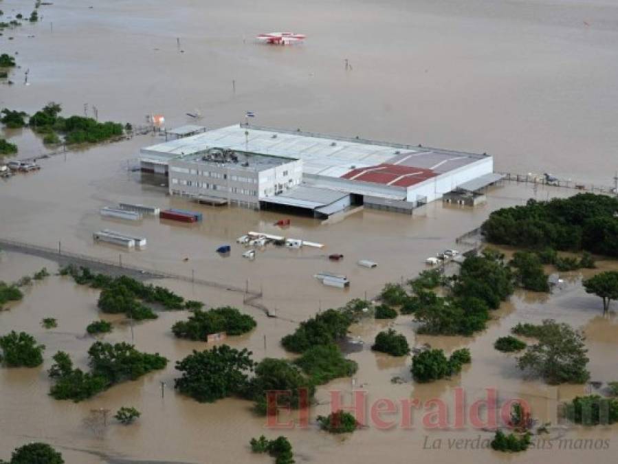 Las catastróficas imágenes del Valle de Sula convertido en una inmensa laguna