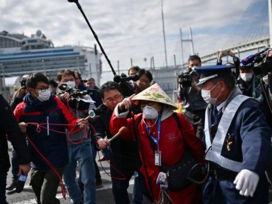 FOTOS: Así evacuaron el Diamond Princess, crucero en cuarentena