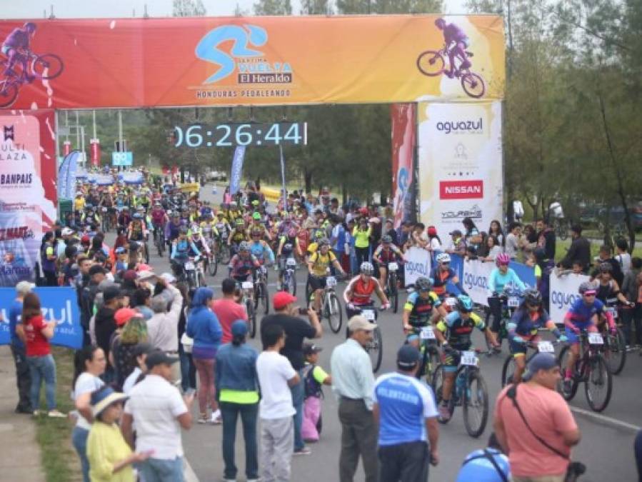 FOTOS: Así se vivió el inicio de la séptima Vuelta Ciclística de EL HERALDO