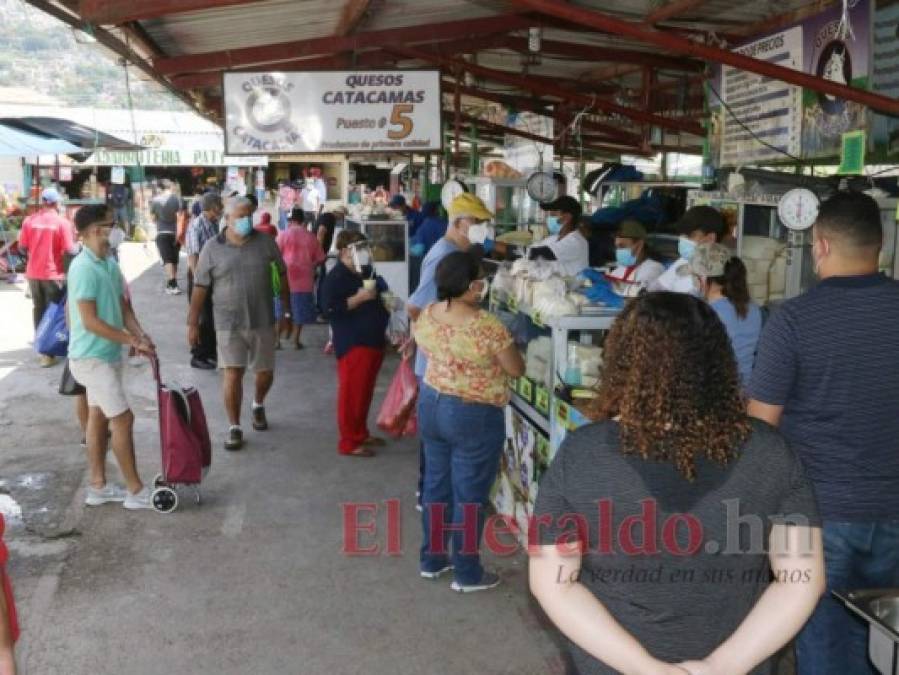 A excepción del uso de mascarilla, comercios de la capital viven peligrosa normalidad  