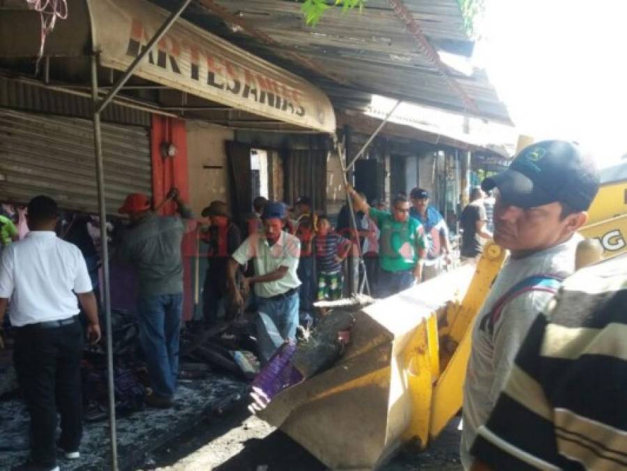 Así fueron los destrozos que dejó incendio en mercado de Choluteca