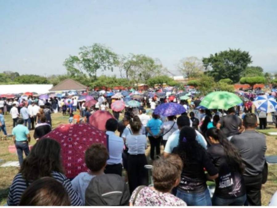 FOTOS: El último adiós a la pastora Ninoska de Ponce