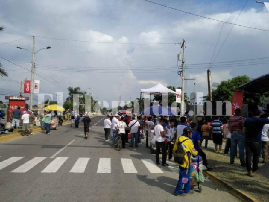 Así es el ambiente que se vive previo al partido Honduras vs México en el Olímpico