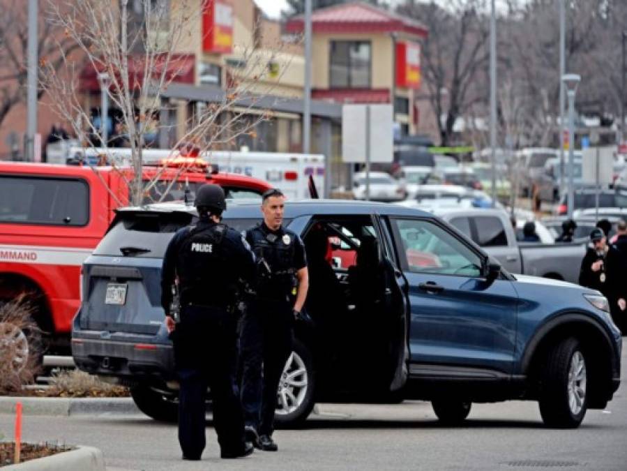 Dramático: Tiroteo deja varios muertos en supermercado de Colorado (Fotos)