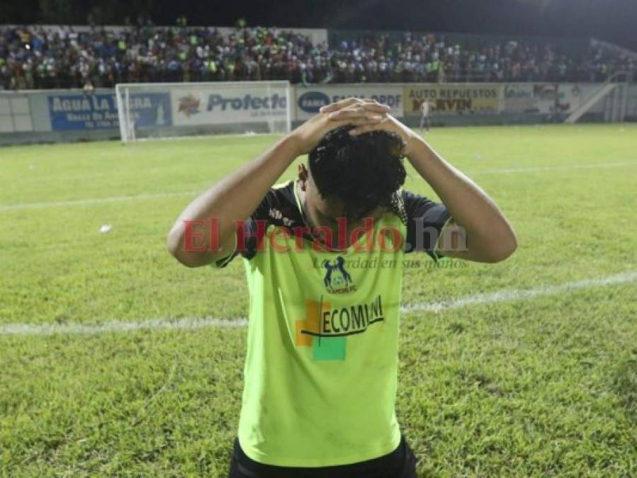 FOTOS: Tristeza, lágrimas y dolor en los jugadores del Olancho FC tras perder la final de la Liga de Ascenso ante Real Sociedad