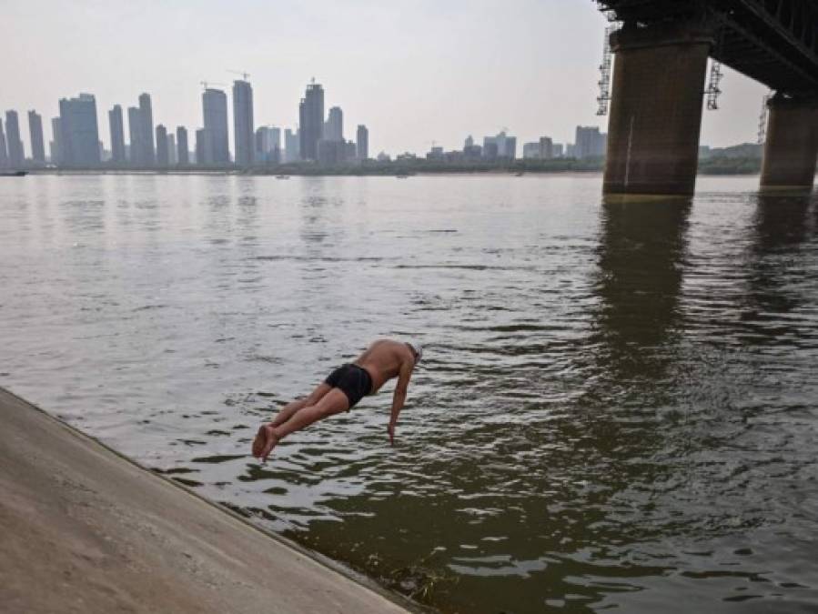 Así ha vuelto a la vida Wuhan, ciudad de China epicentro del coronavirus