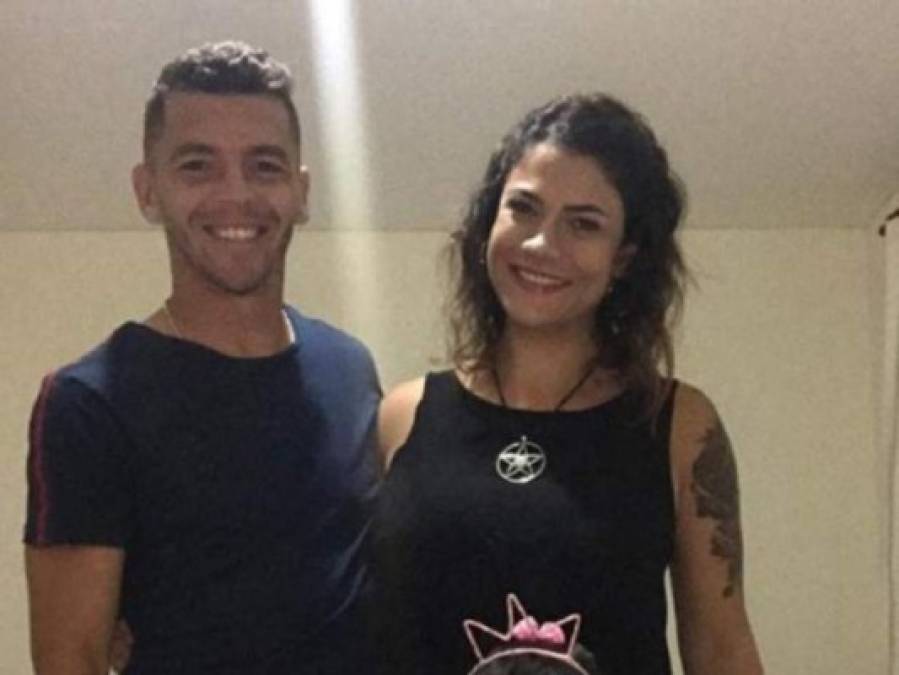 Ellas son las hermosas novias y esposas de los jugadores del Olimpia   