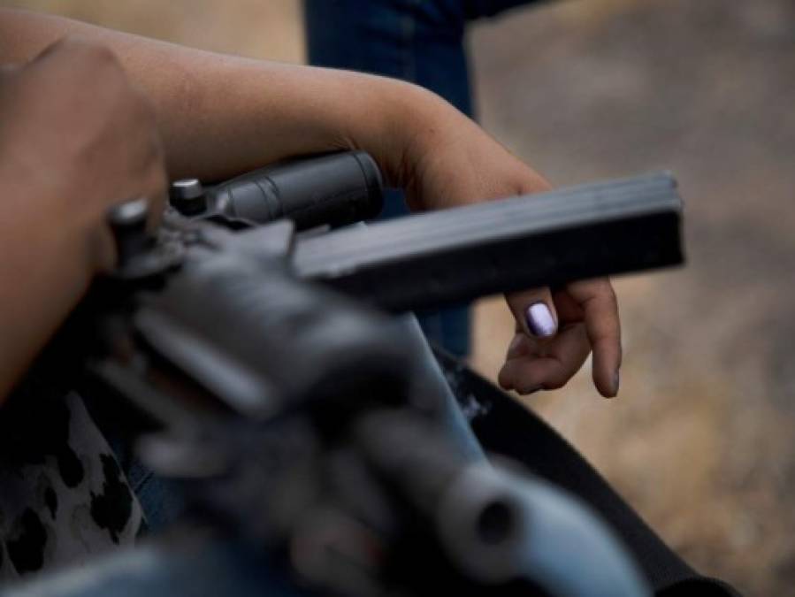 En México, las mujeres toman las armas para defenderse (Fotos)  