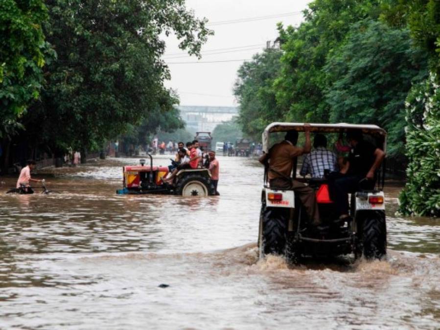 Muertos, inundaciones y damnificados por lluvias en el sur de Asia (FOTOS)