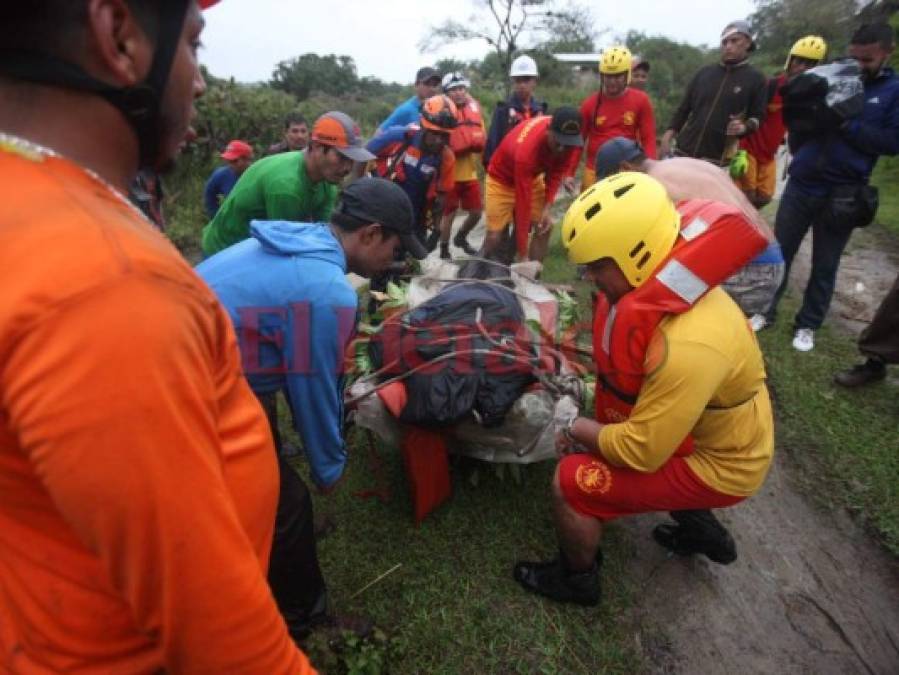 Las dramáticas imágenes del rescate de la primera víctima de las lluvias en Honduras