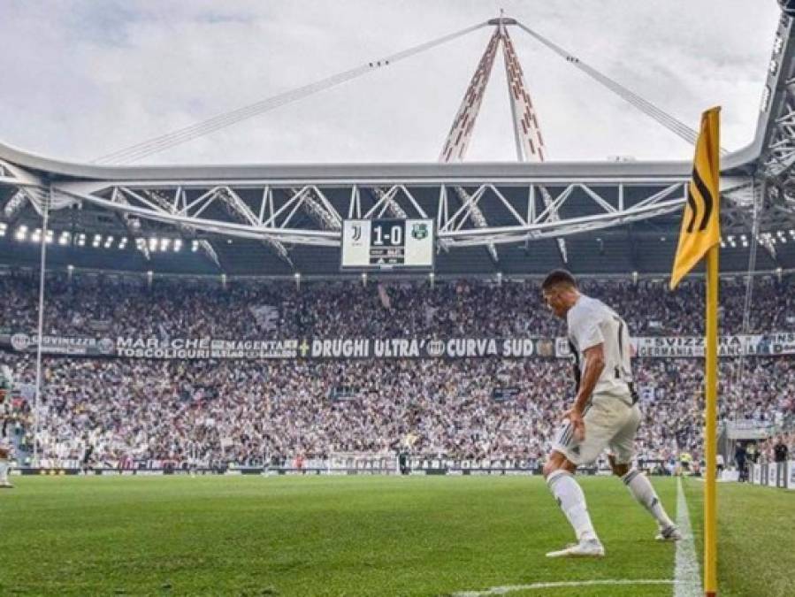 Las mejores imágenes de la celebración de Cristiano Ronaldo tras anotar su primer doblete con la Juventus