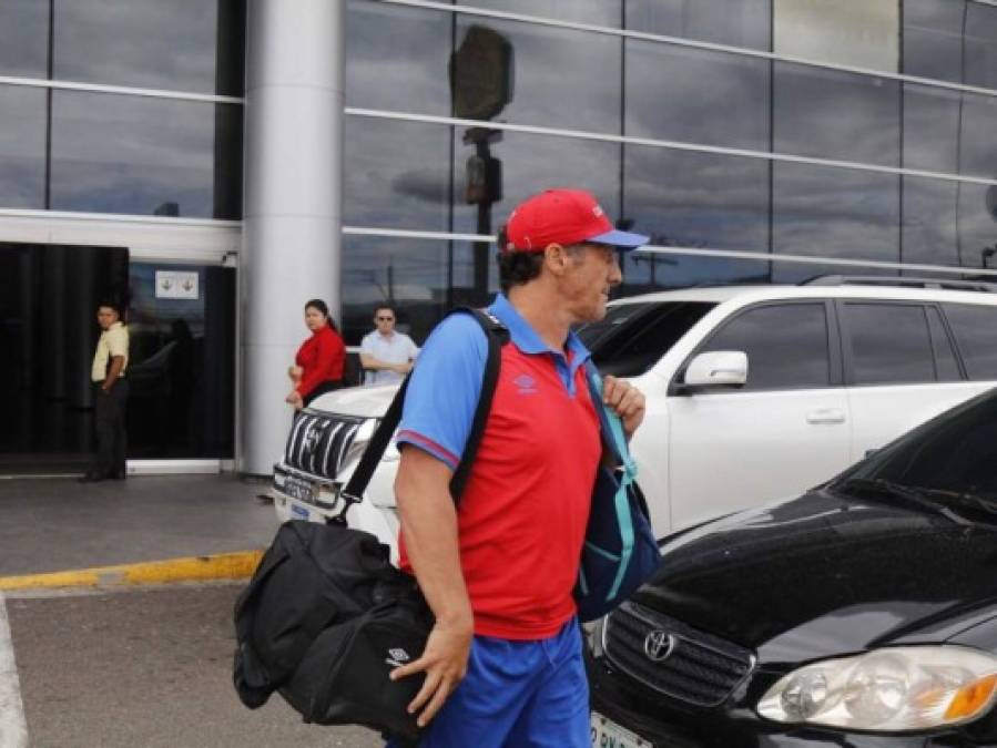 FOTOS: Un triste Olimpia llega a Tegucigalpa tras caer ante Saprissa