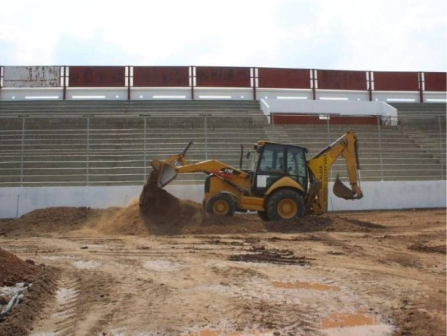 Así avanzan las labores de remodelación del estadio Carlos Miranda de Comayagua (Fotos)