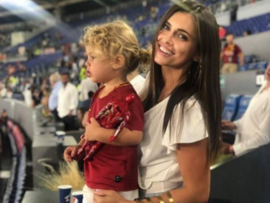 Conoce a Amra, la guapa mujer de Edin Dzeko, delantero de la Roma