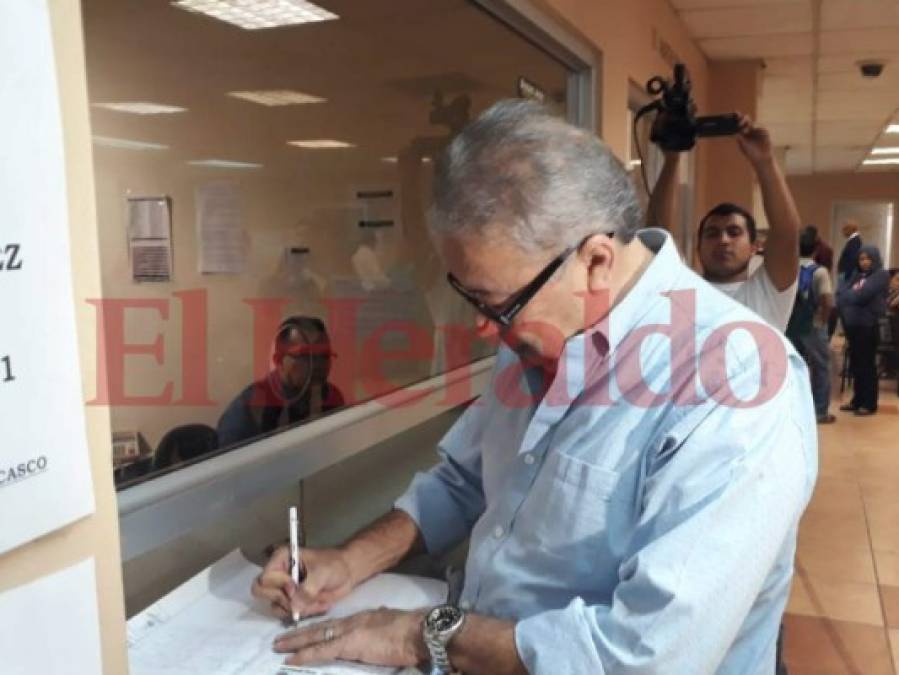 Sin disfraces, ni ocultándose, llegaron a firmar señalados en caso Pandora tras orden de jueza