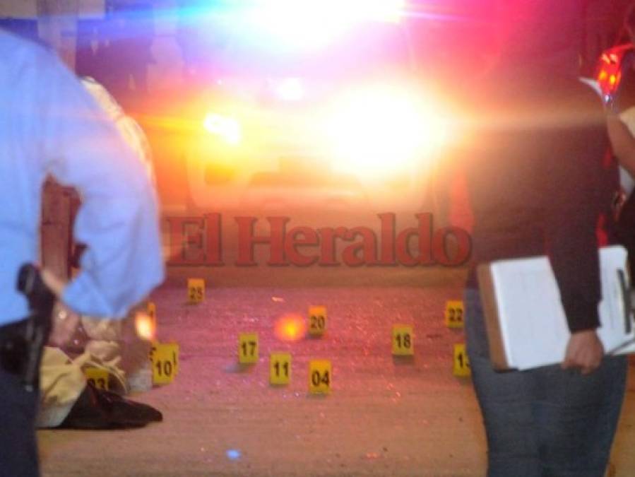 Las tristes imágenes que dejó la masacre en la Villa Nueva; cinco personas fueron acribilladas en la capital de Honduras