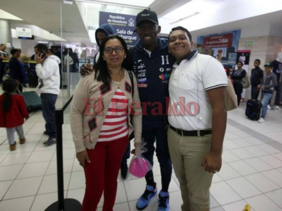 Ligeros y con hambre de gol, así salieron los chicos de la H rumbo a Chile