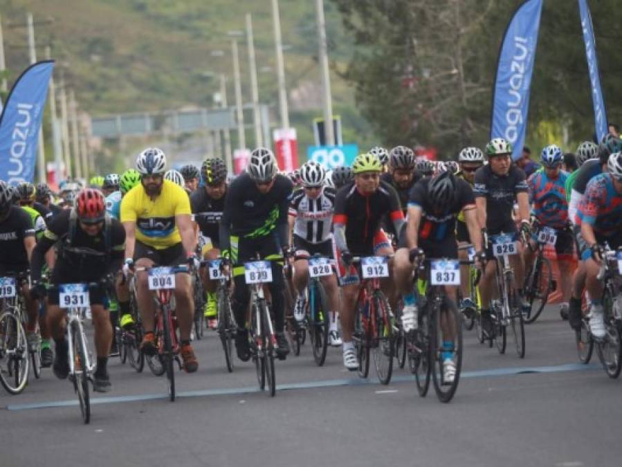 FOTOS: Así se vivió el inicio de la séptima Vuelta Ciclística de EL HERALDO