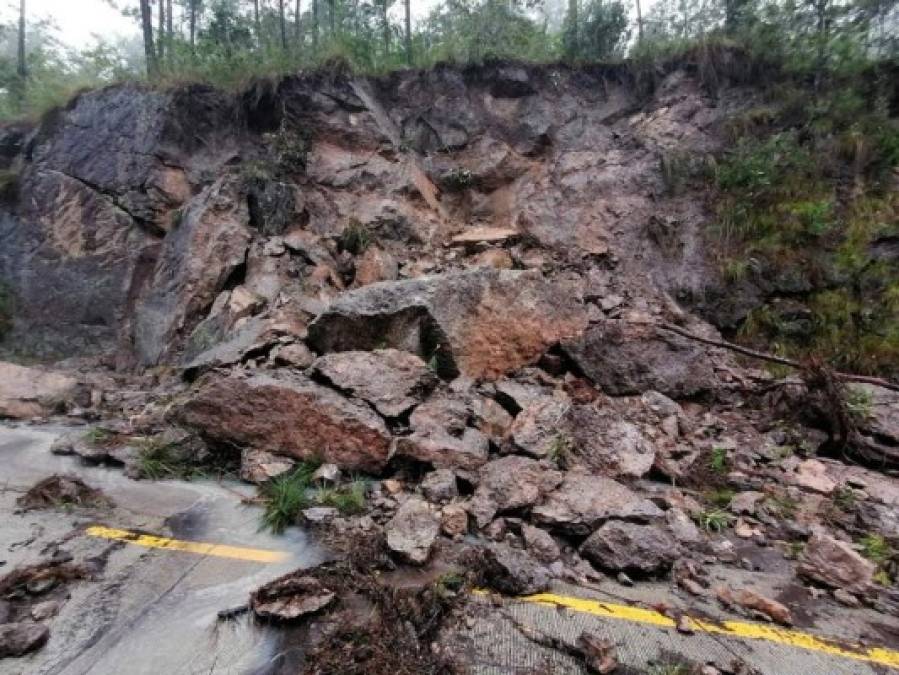 Lugares que se convirtieron en zona de riesgo por derrumbes tras tormentas que azotaron Honduras (FOTOS)