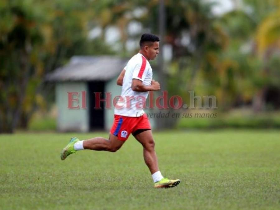 Fichajes: 'Rambo' de León regresa al fútbol y Olimpia habla sobre Andy Najar