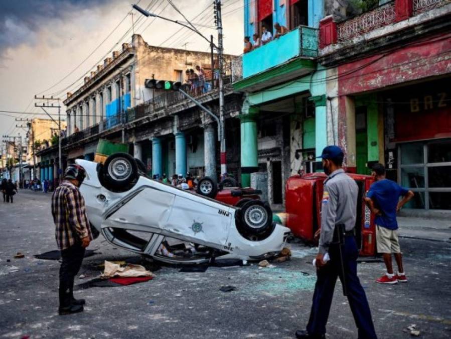 ¿Qué pasa en Cuba? Claves para entender control policial y censura de internet