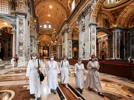 FOTOS: Vuelven las misas en Italia tras concretarse esperada reapertura