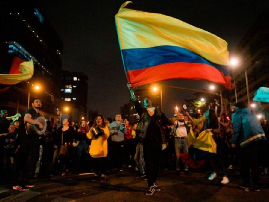 FOTOS: Impactantes imágenes de las tensas protestas en Colombia