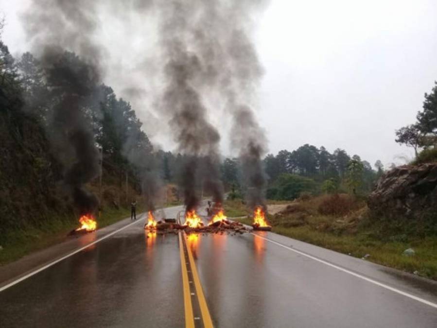 FOTOS: Así han sido las tomas y protestas en varios sectores de Honduras