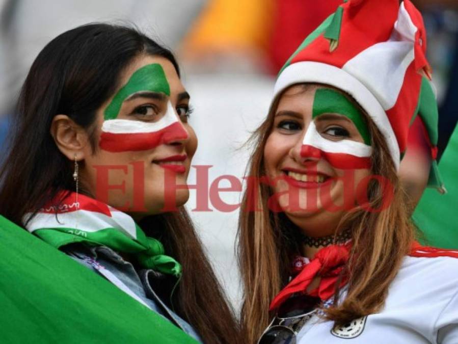 Los bellos rostros que roban suspiros en el Kazán Arena para el España vs Irán