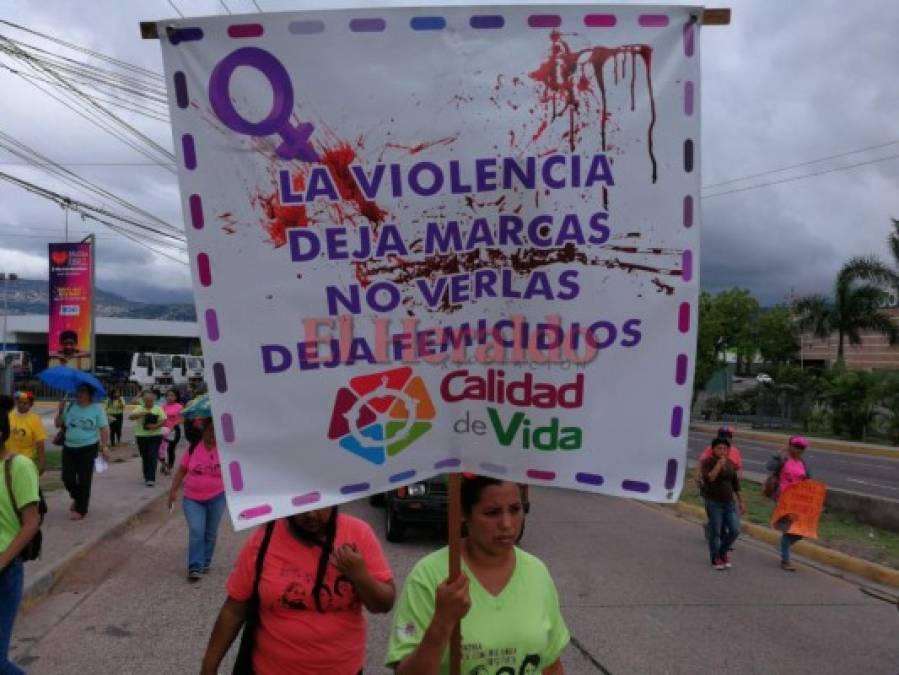 Protestan contra la impunidad en crímenes perpetrados contra mujeres en Honduras