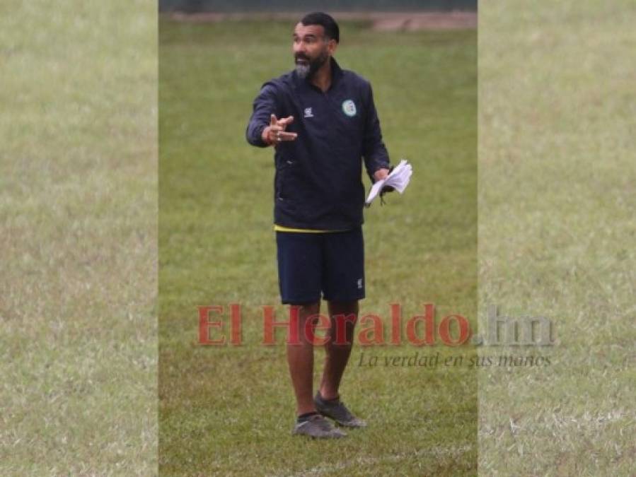 Leyenda en Olimpia y en el fútbol uruguayo, así era Robert Lima (Fotos)