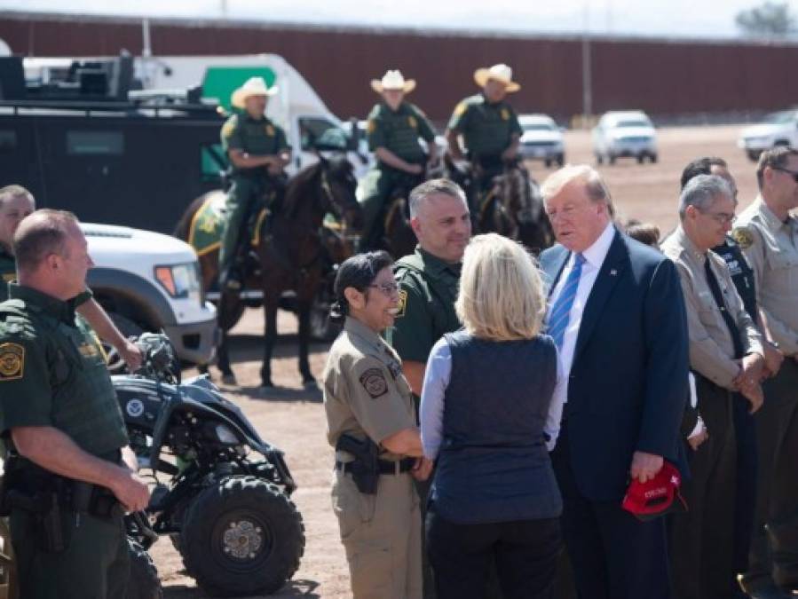 Así fue la visita de Donald Trump a la frontera en Calexico, California