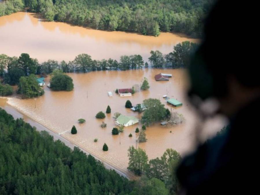 Las imágenes que muestran el desastre dejado por huracán Florence en las Carolinas