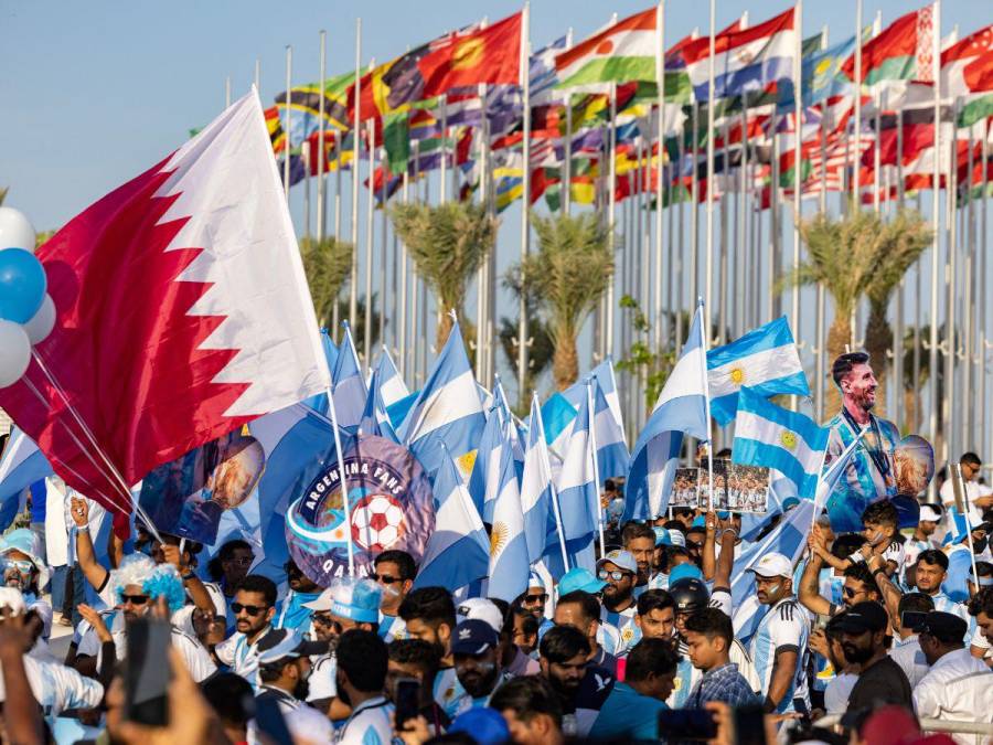 Polémica en Qatar por “aficionados falsos” contratados para animar el Mundial 2022