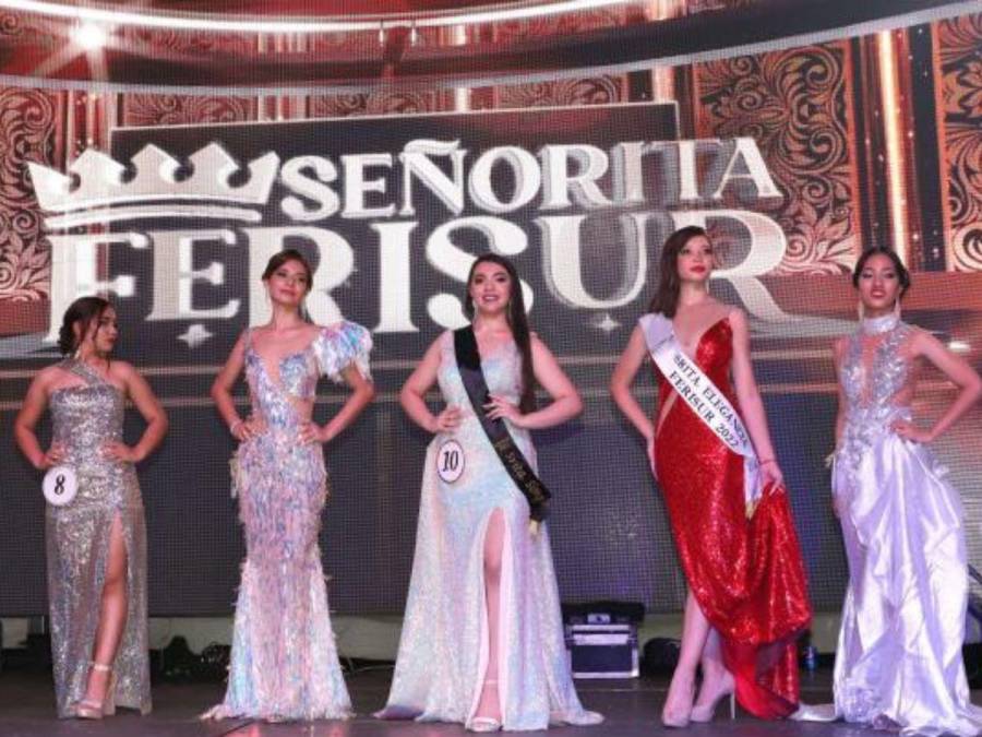 Belleza y elegancia destacó en la elección de Arianna Flores como Señorita Ferisur 2022