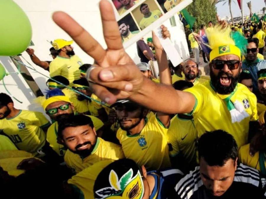 Polémica en Qatar por “aficionados falsos” contratados para animar el Mundial 2022
