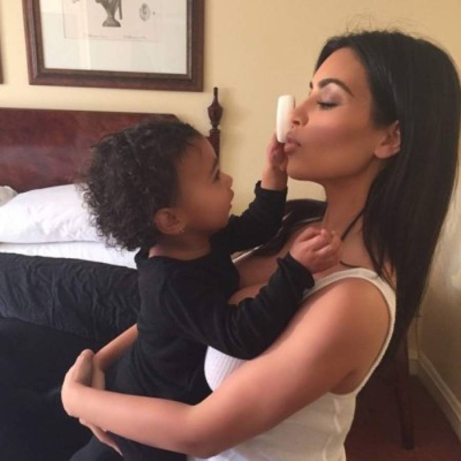 Kim Kardashian compartió la primera foto de Saint West