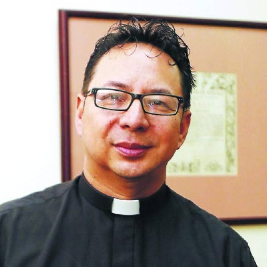 'No es de escandalizarnos porque el Vaticano investigue a nuestra Iglesia”: Sacerdote Ricardo Sevilla