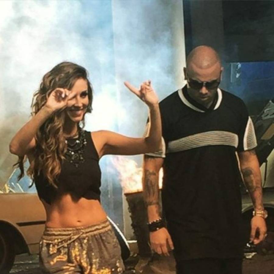 Anahí inició grabaciones de su nuevo sencillo junto a Wisin