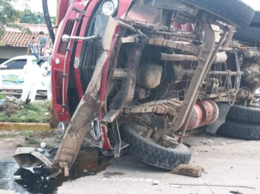 Las dramáticas imágenes de la brutal colisión en Choluteca