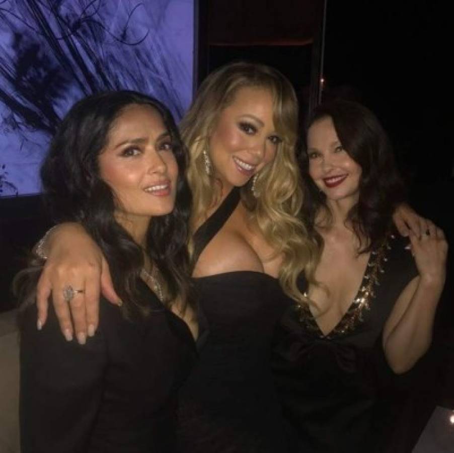 Salma Hayek, Mariah Carey y Ashley Judd posan juntas.