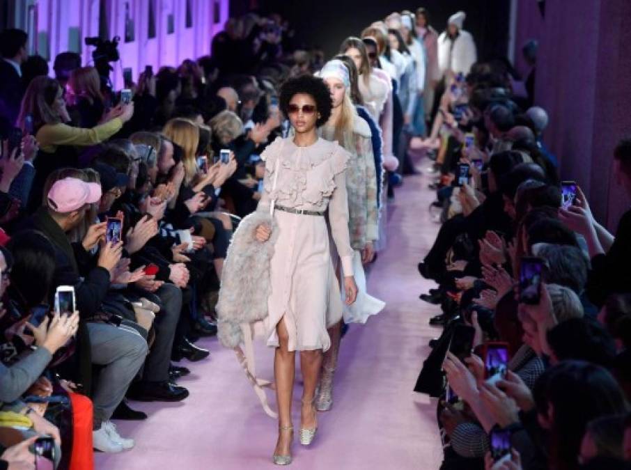 Diseño arte y moda se vive en la Semana de la Moda de Milán