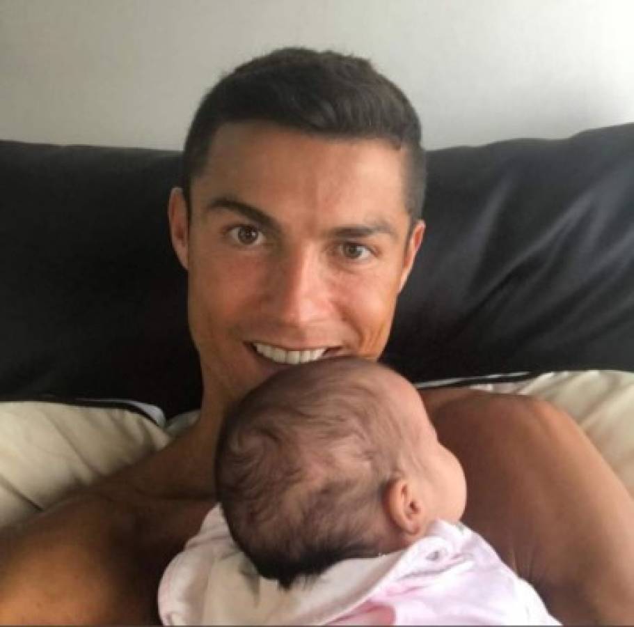 Cristiano Ronaldo derretido de amor por su princesa, su hija Eva