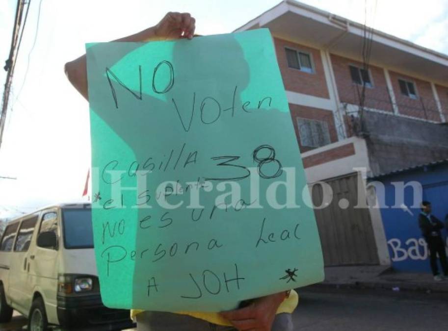 Las curiosidades durante las elecciones primarias en Honduras en fotos