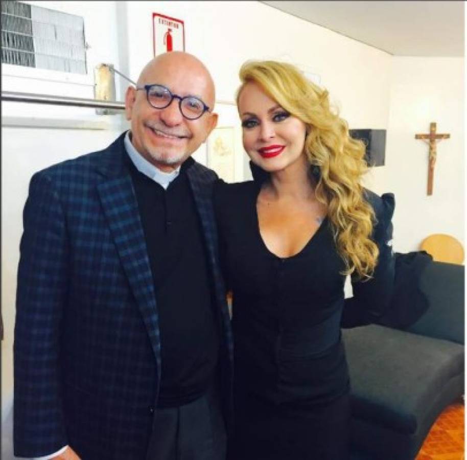 El irreconocible rostro de Gabriela Spanic