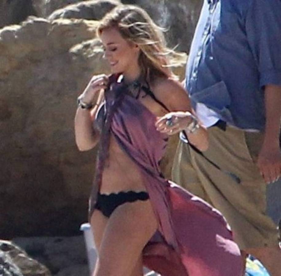 Hilary Duff muestra espectacular cuerpazo en rodaje de video musical