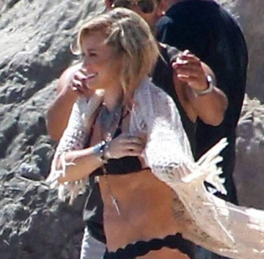 Hilary Duff muestra espectacular cuerpazo en rodaje de video musical